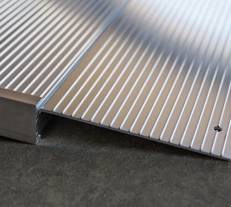 TRANSITIONS® ANGLED ENTRY RAMP - Image 2
